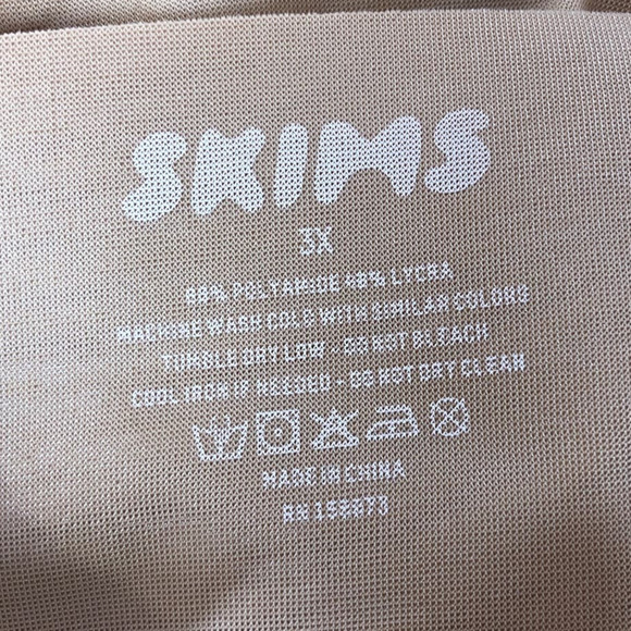 SKIMS Barely There Bodysuit Mid Thigh Cut Out Shapewear Clay Tan NWT 3X - Picture 9 of 11